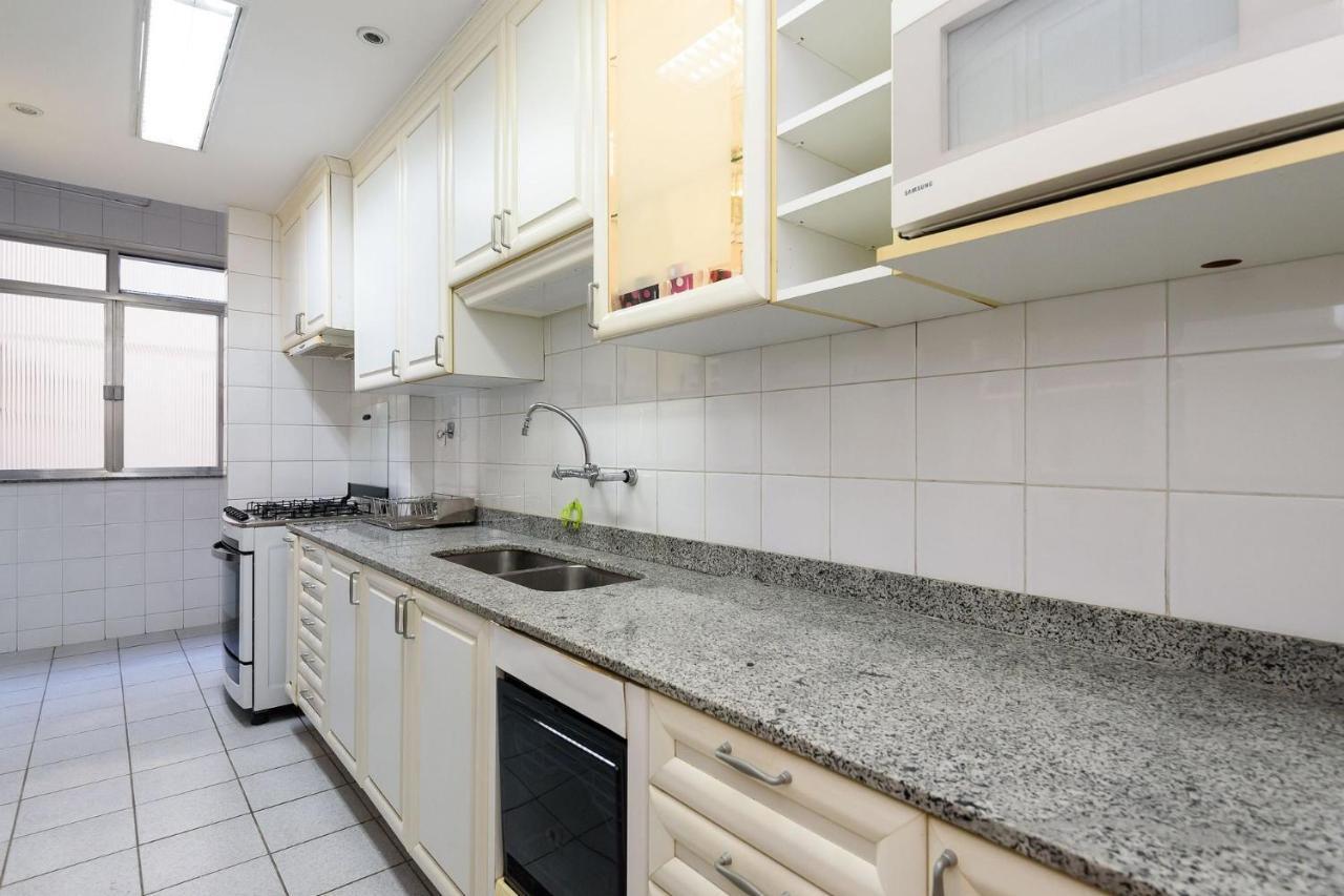 Espacoso 3qtos No Leblon Com Garagem | Bm 647/405 Rio de Janeiro